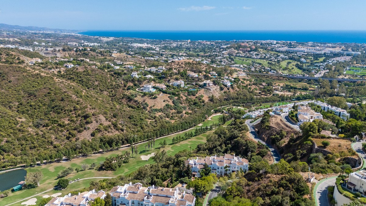 3 Bed Middle Floor Apartment in La Quinta