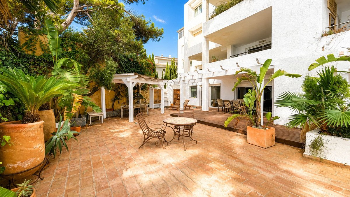 4 Bed Ground Floor Apartment in Altea