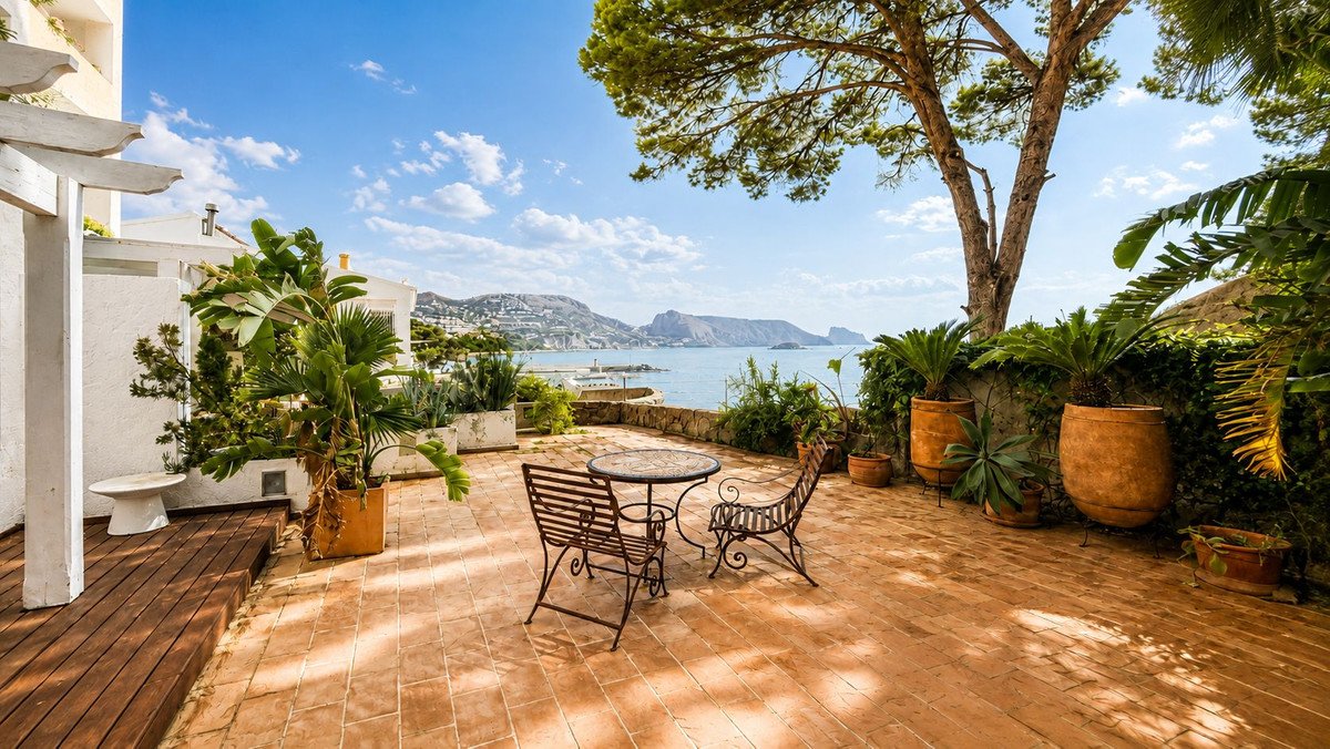 4 Bed Ground Floor Apartment in Altea