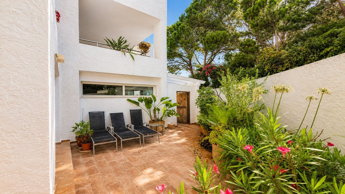 4 Bed Ground Floor Apartment in Altea