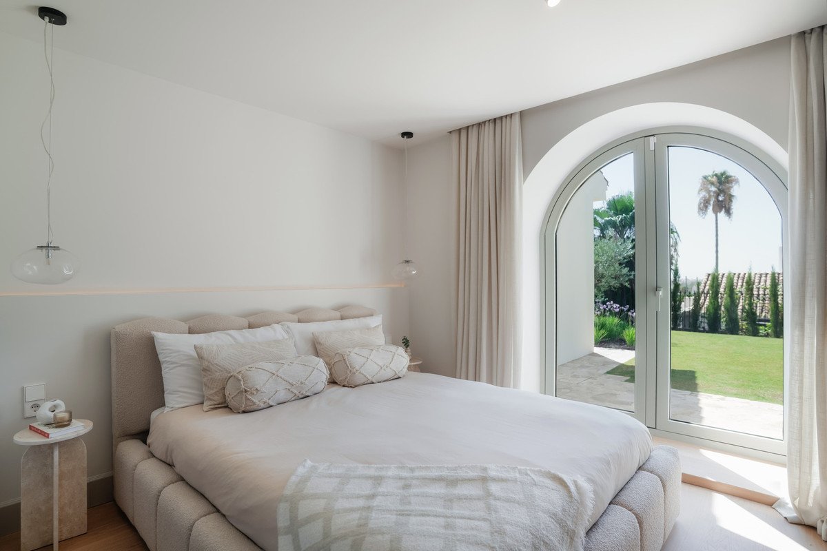 4 Bed Detached Villa in Nueva Andalucía
