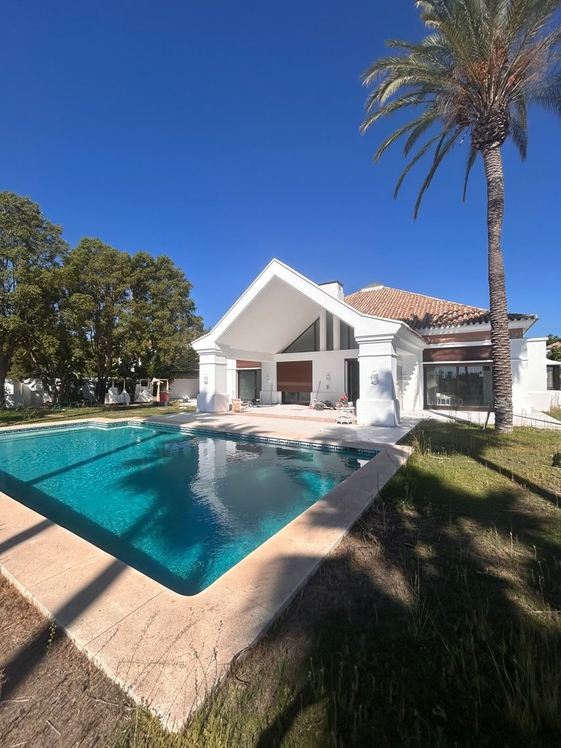 6 Bed Detached Villa in La Quinta