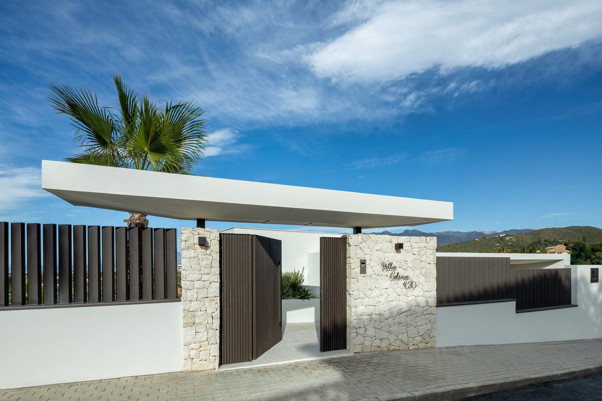 4 Bed Detached Villa in El Rosario