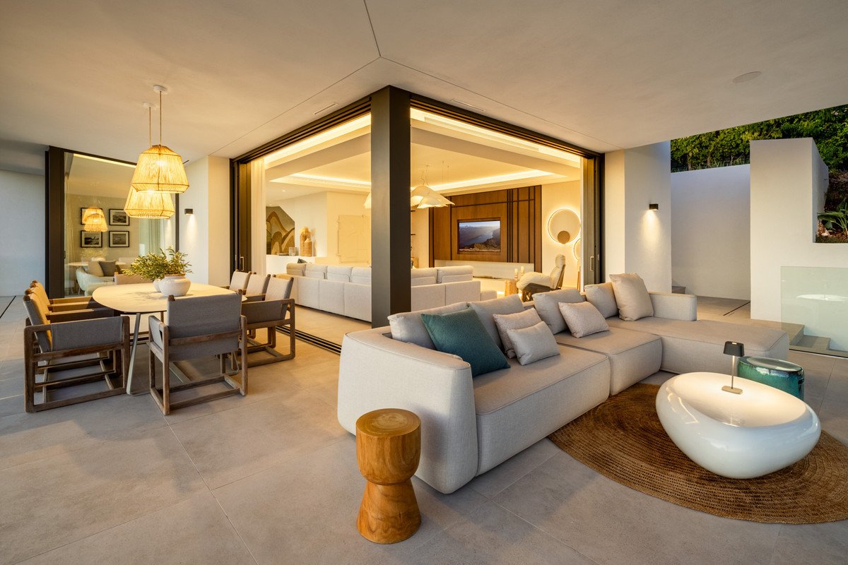 4 Bed Detached Villa in El Rosario