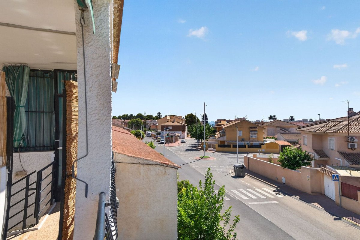 1 Bed Top Floor Apartment in Lo Pagan
