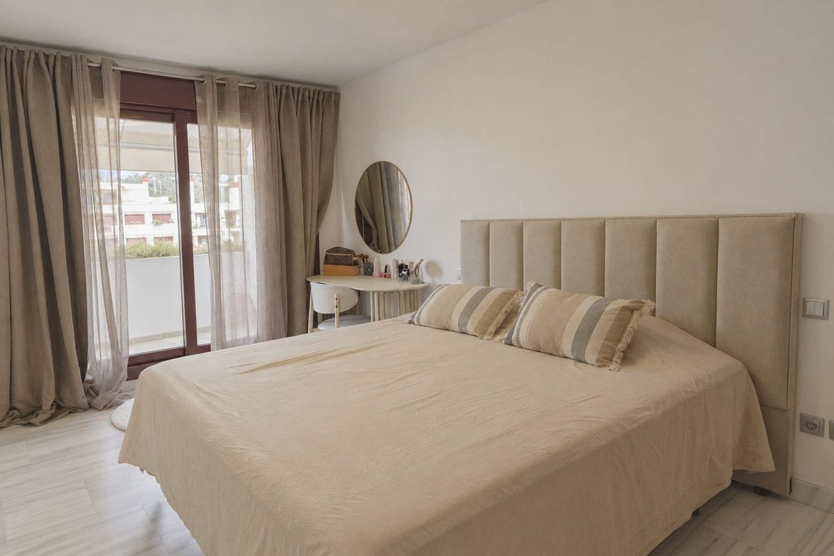 2 Bed Penthouse Duplex in Benahavís