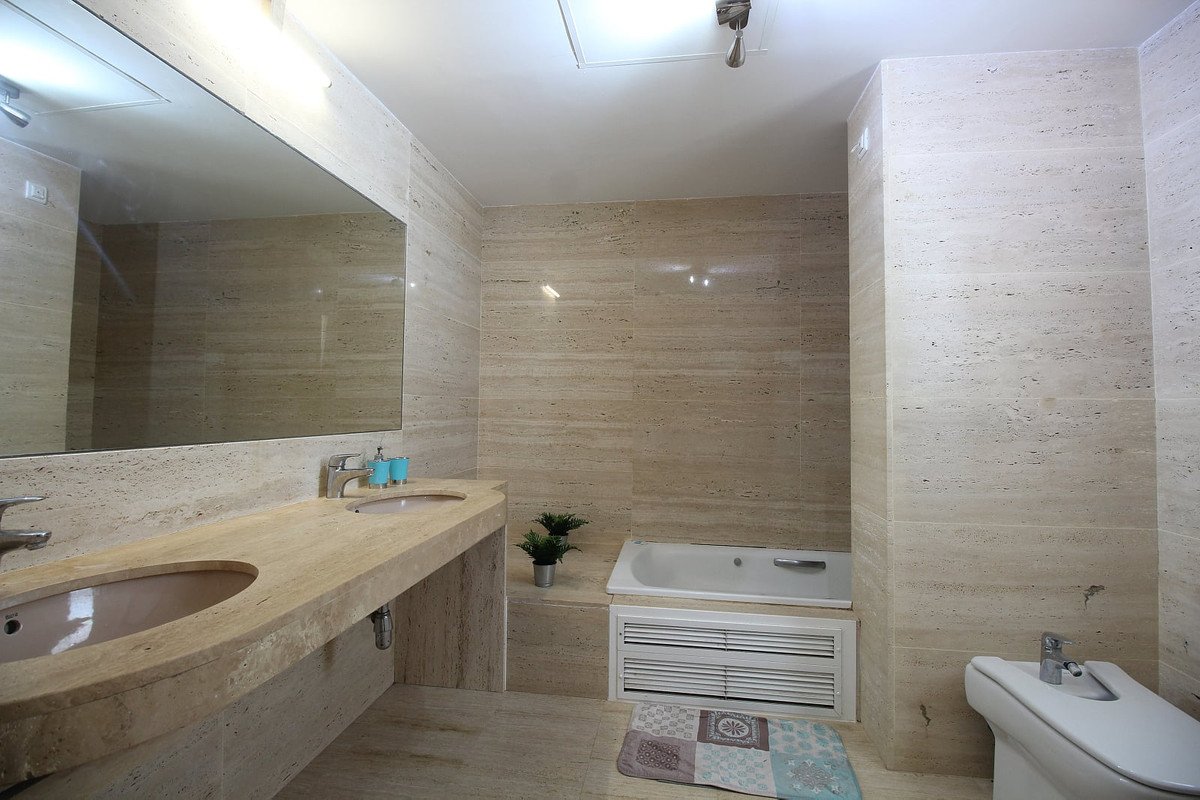 2 Bed Middle Floor Apartment in Alhaurín de la Torre