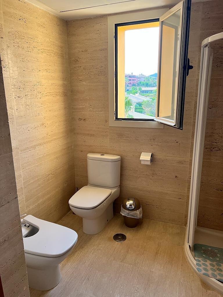 2 Bed Middle Floor Apartment in Alhaurín de la Torre