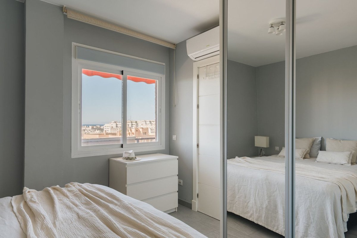 2 Bed Middle Floor Apartment in Marbella