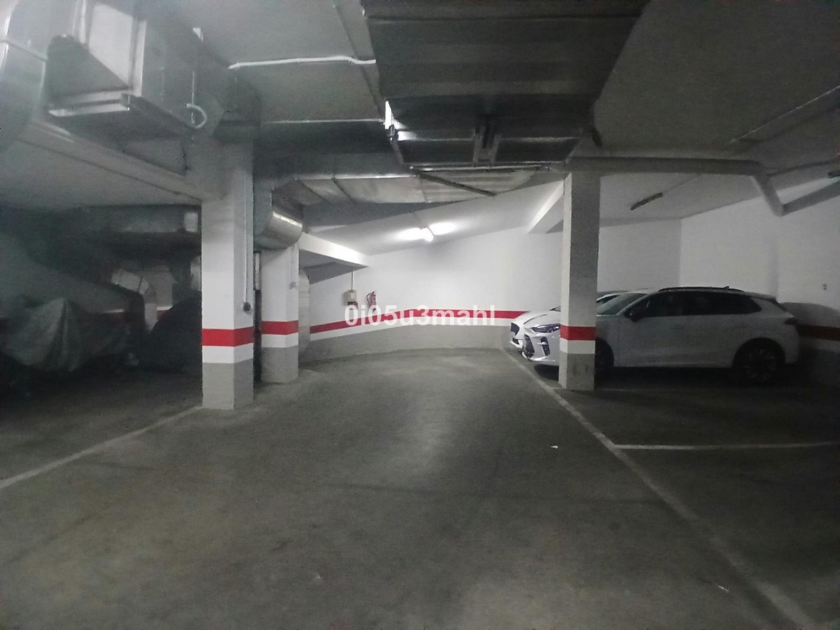 3 Bed Middle Floor Apartment in Centro Histórico