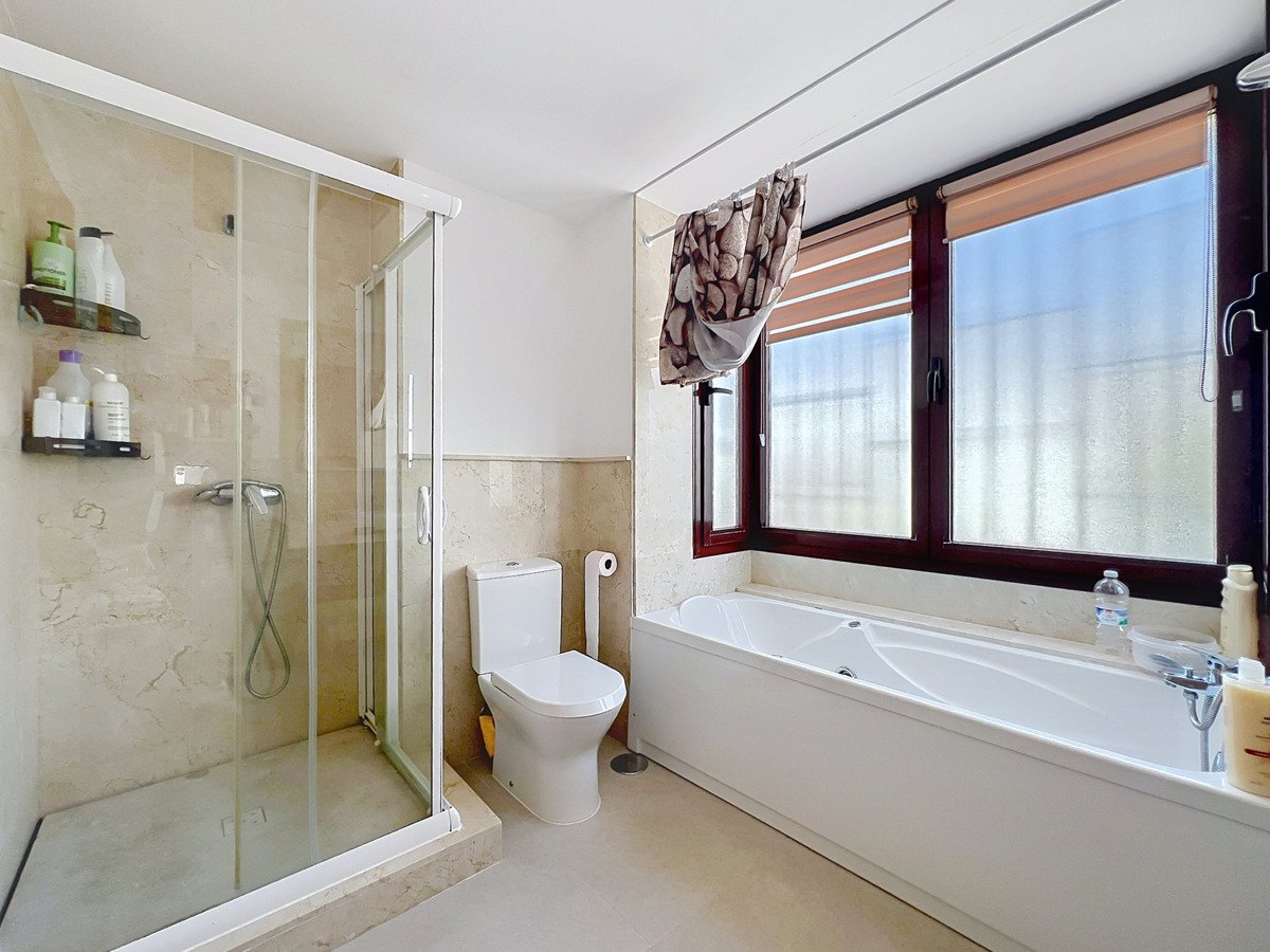 2 Bed Detached Villa in Doña Julia