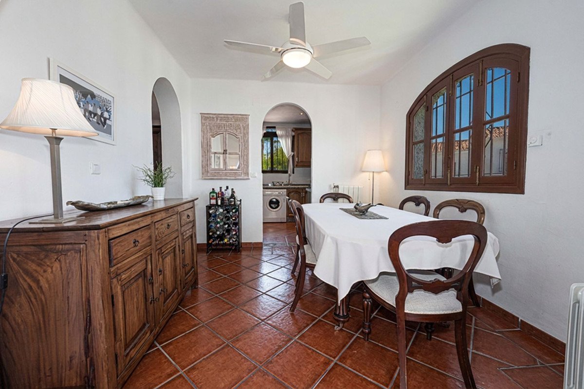 2 Bed Semi-Detached House in Nerja