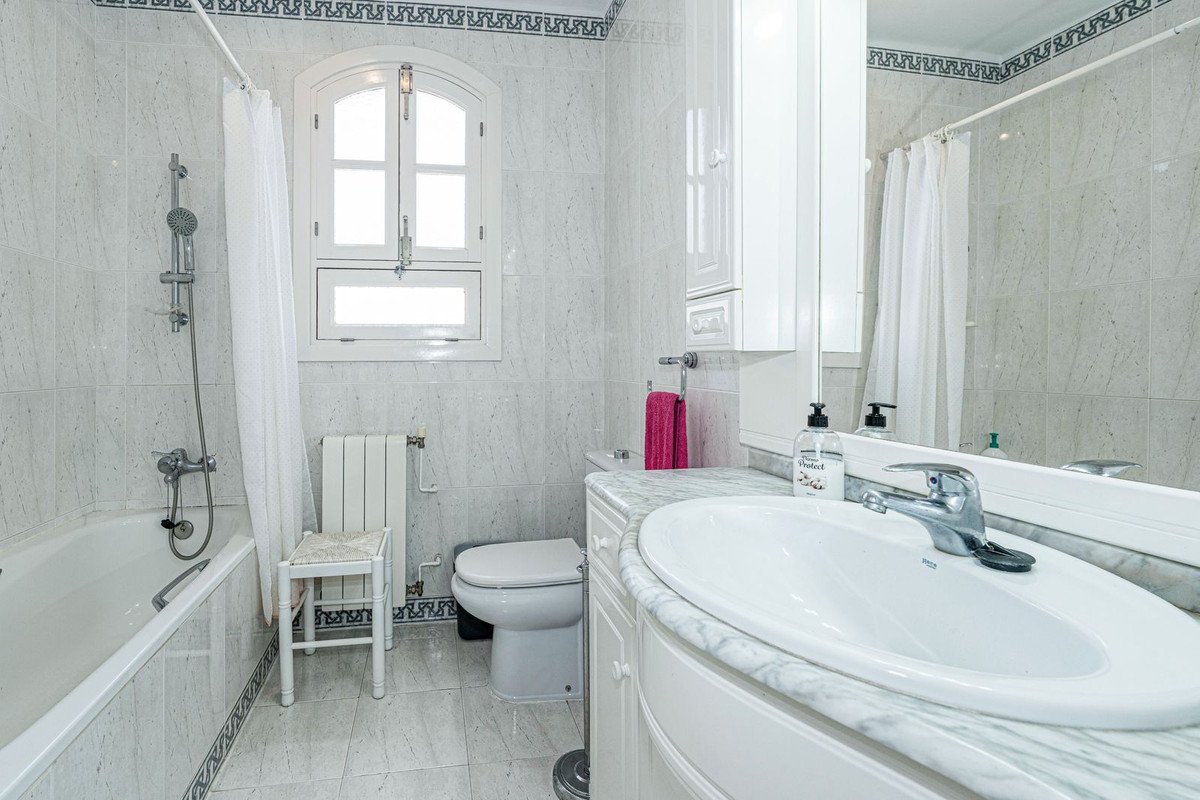 2 Bed Semi-Detached House in Nerja