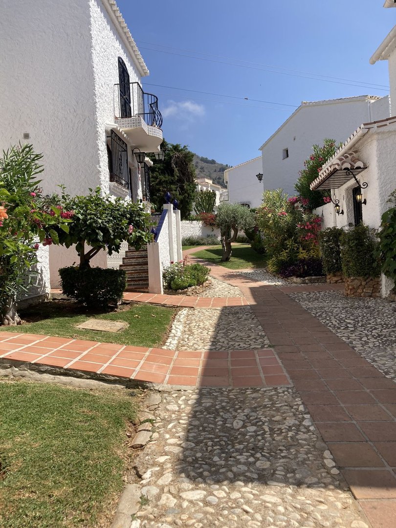 2 Bed Semi-Detached House in Nerja