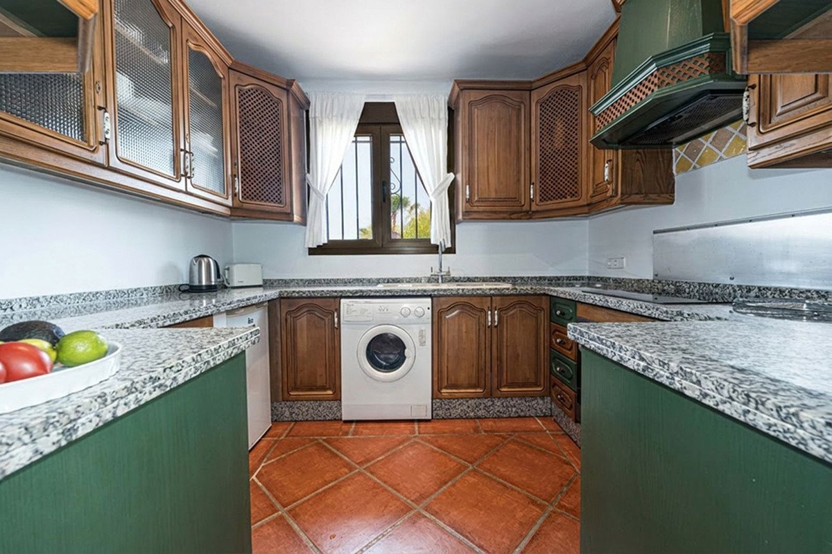 2 Bed Semi-Detached House in Nerja
