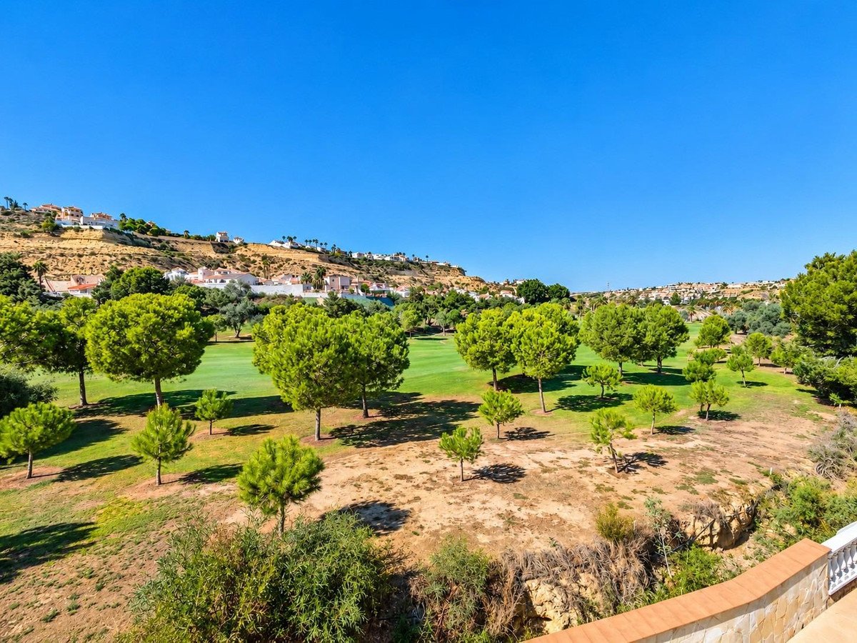3 Bed Detached Villa in La Marquesa