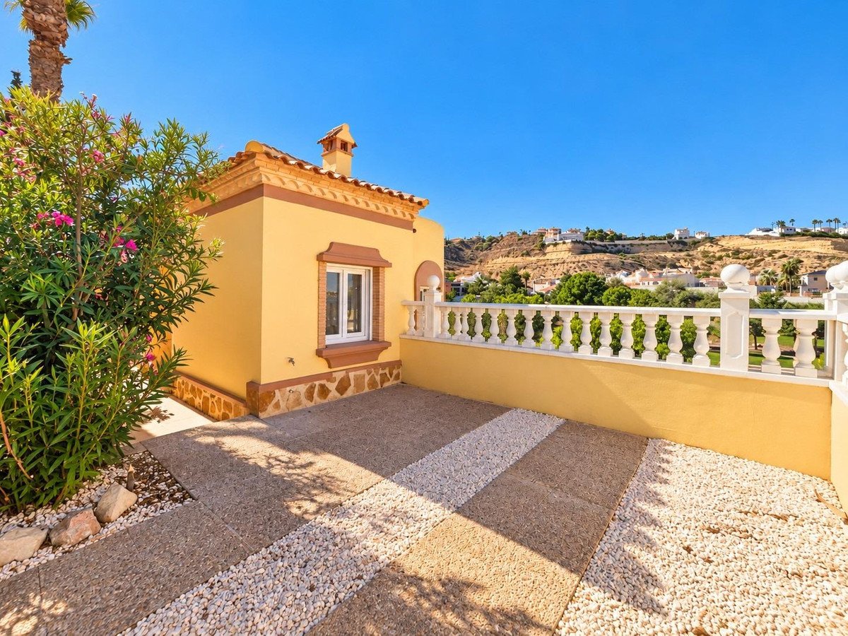 3 Bed Detached Villa in La Marquesa