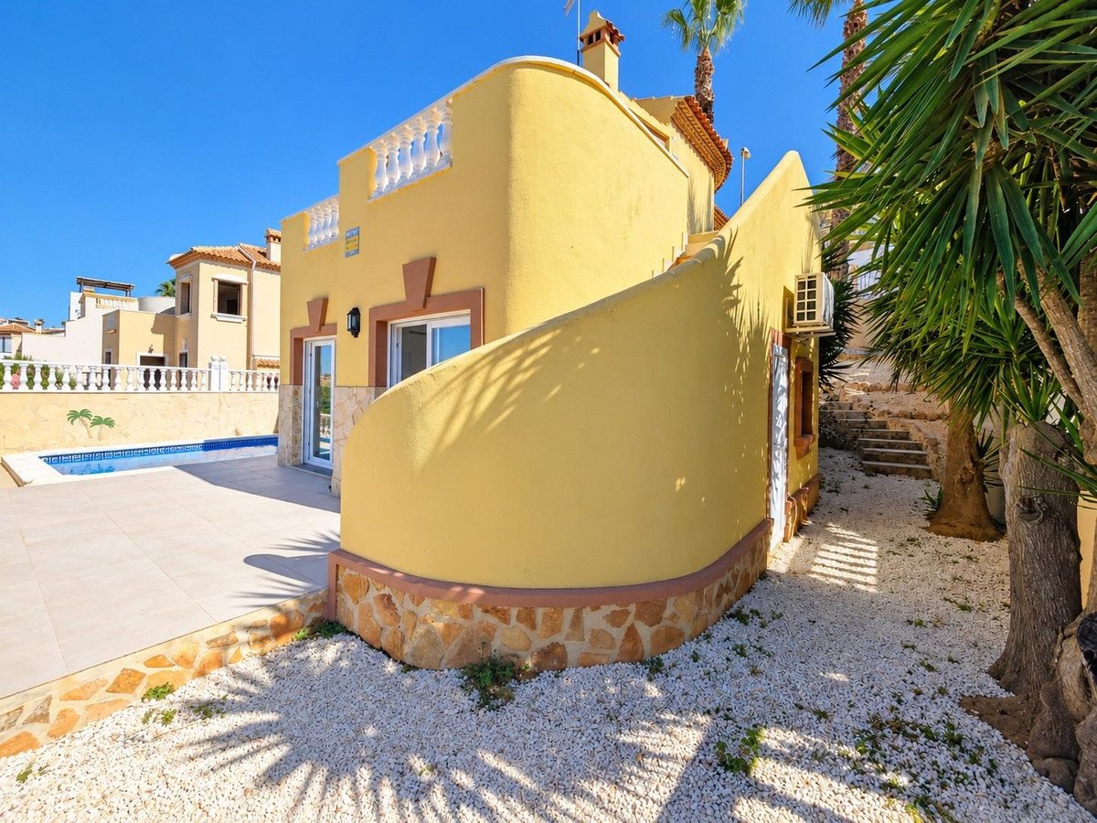 3 Bed Detached Villa in La Marquesa