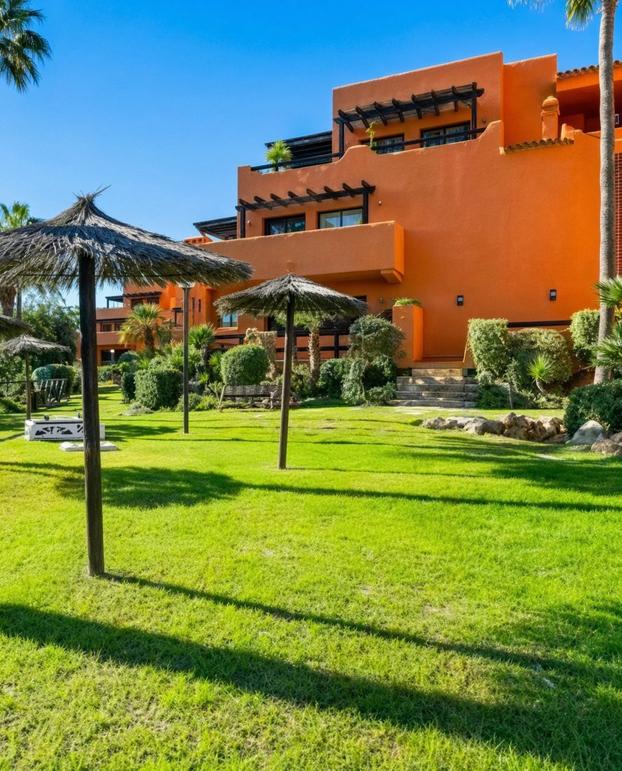 2 Bed Ground Floor Apartment in Estepona