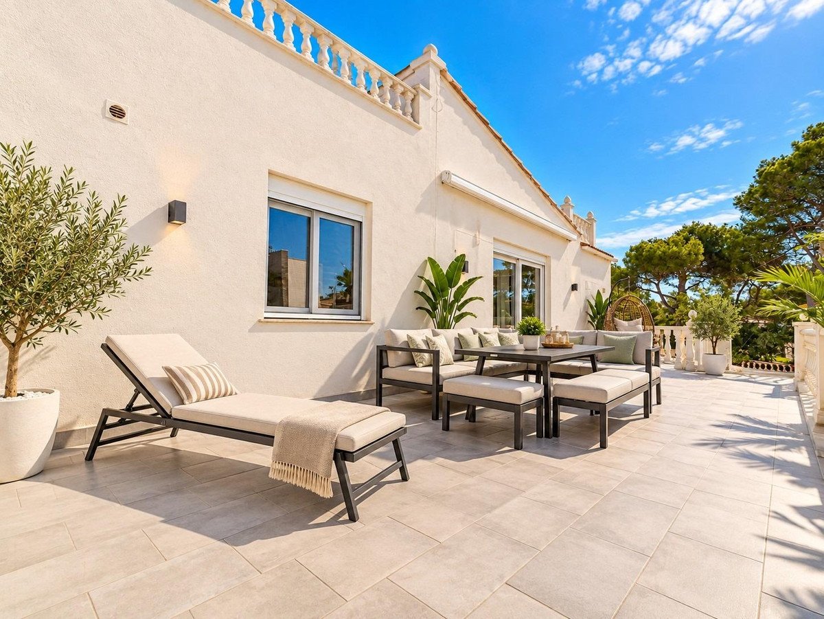 5 Bed Detached Villa in Torrevieja