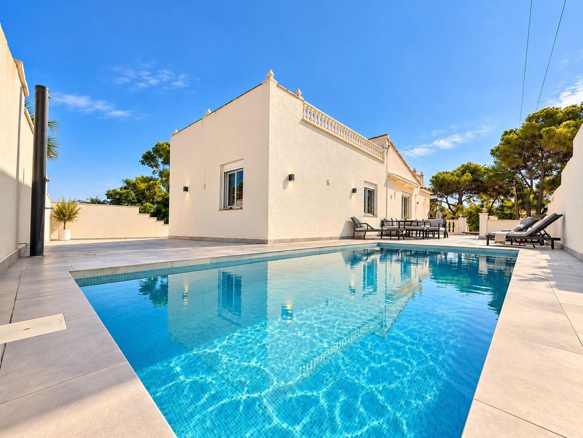 5 Bed Detached Villa in Torrevieja