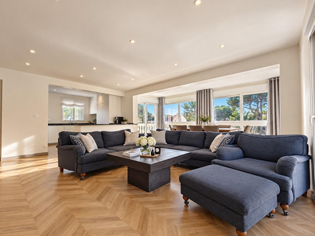 5 Bed Detached Villa in Torrevieja