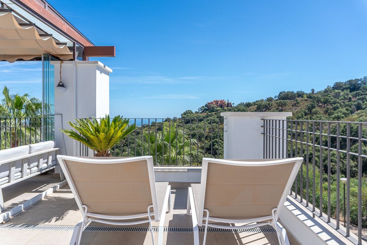 3 Bed Penthouse in La Mairena