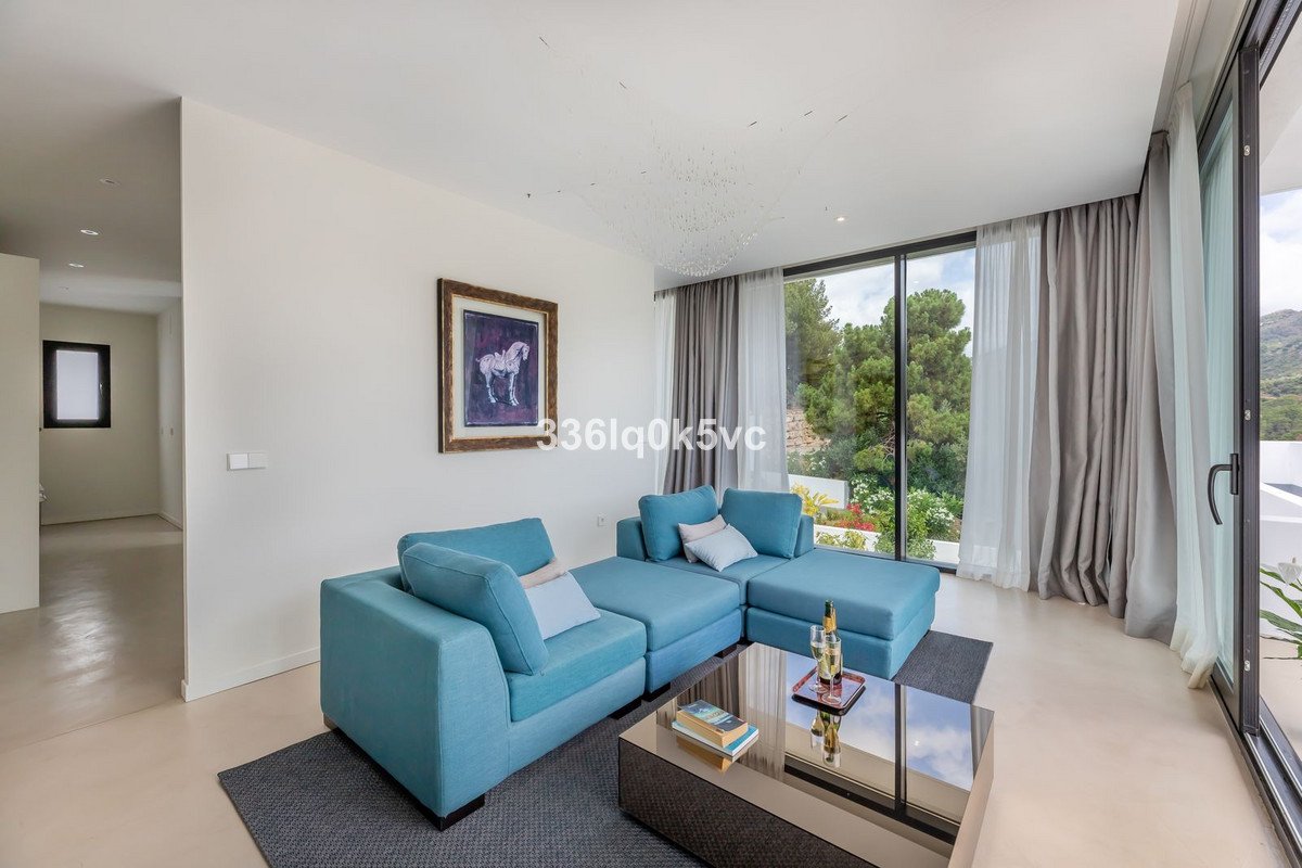 6 Bed Detached Villa in Benahavís