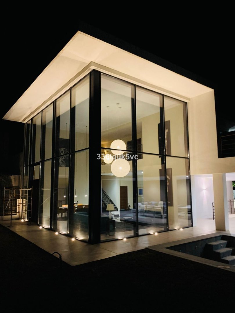 6 Bed Detached Villa in Benahavís