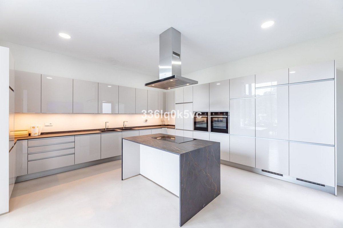 6 Bed Detached Villa in Benahavís