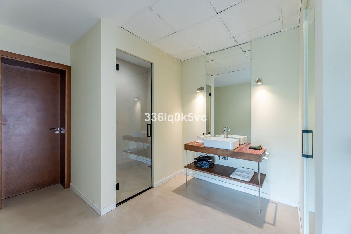 6 Bed Detached Villa in Benahavís