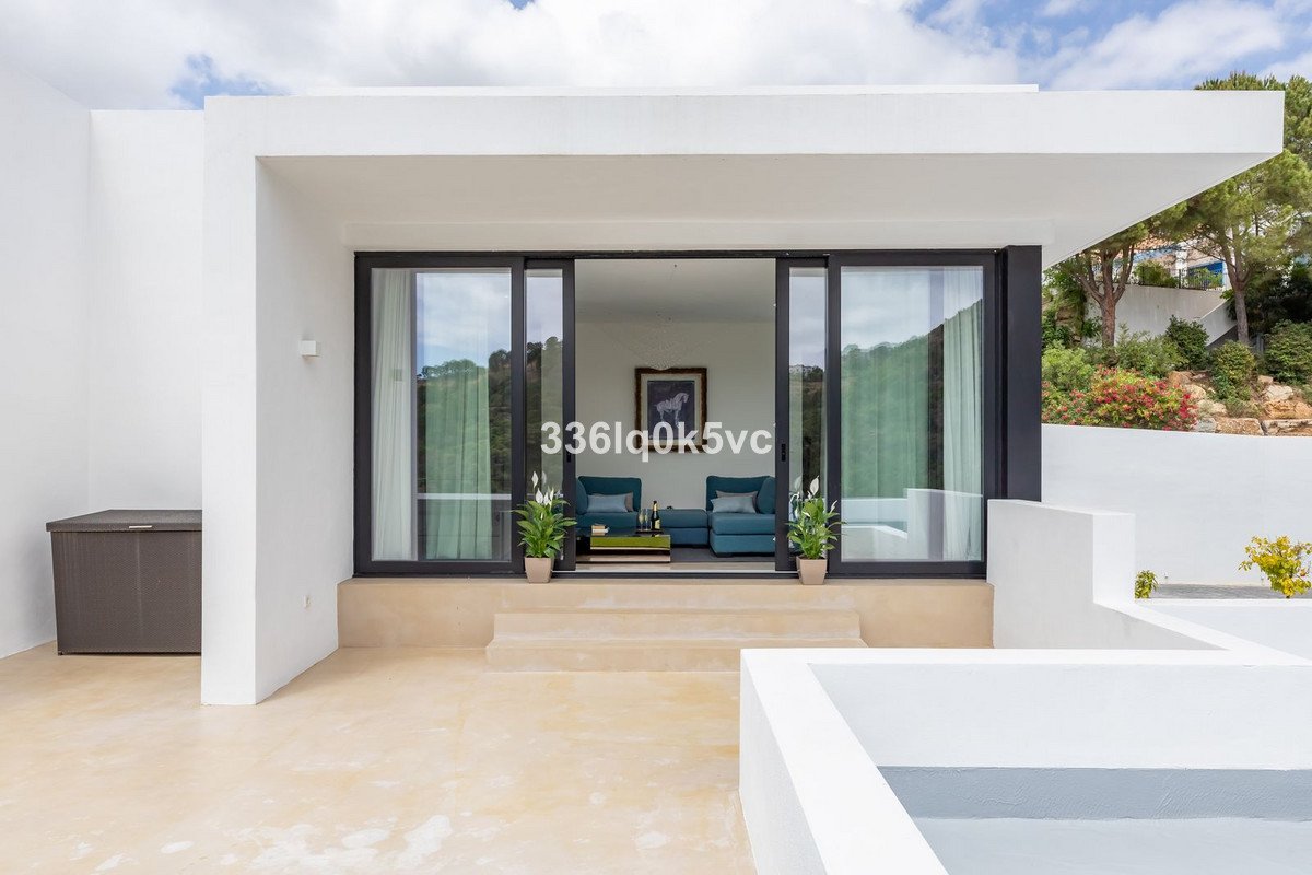 6 Bed Detached Villa in Benahavís