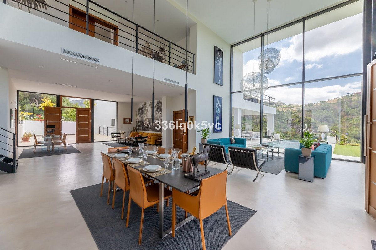 6 Bed Detached Villa in Benahavís