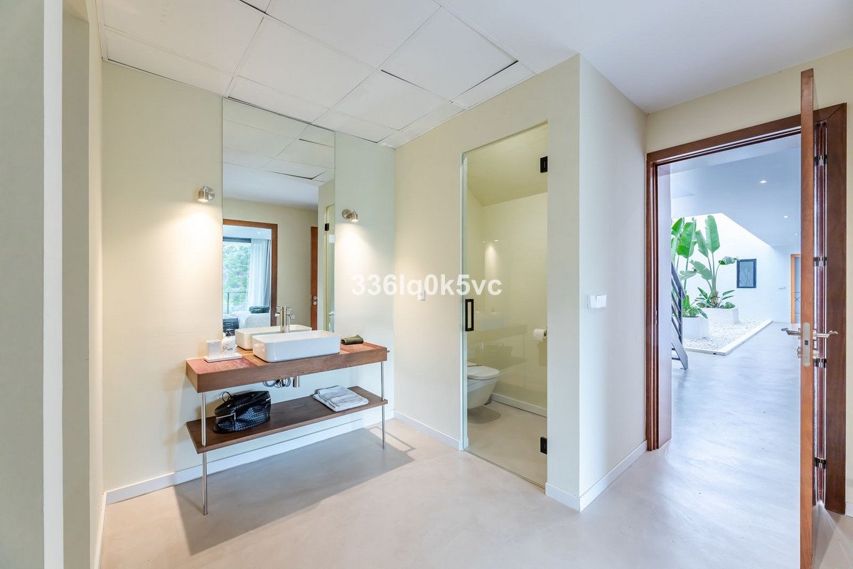 6 Bed Detached Villa in Benahavís