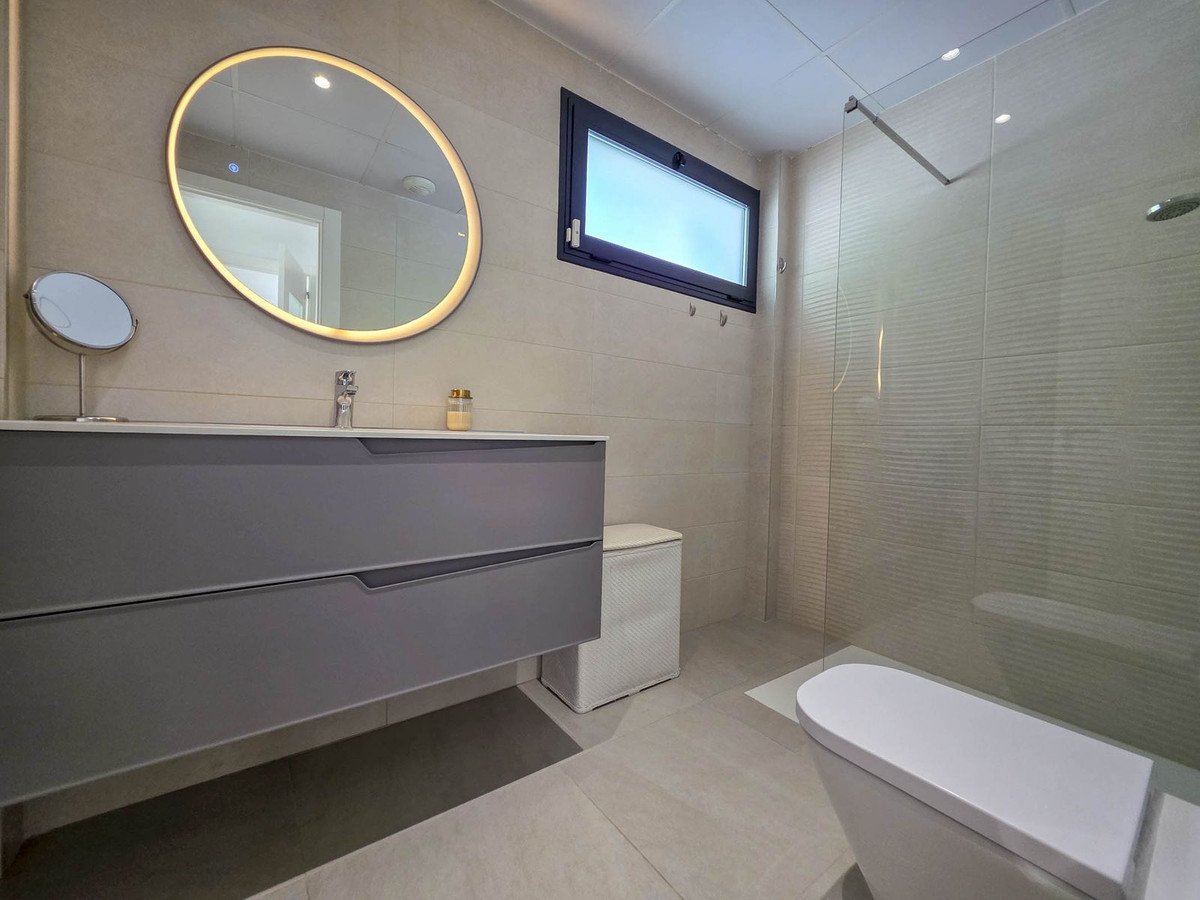 3 Bed Detached Villa in La Duquesa