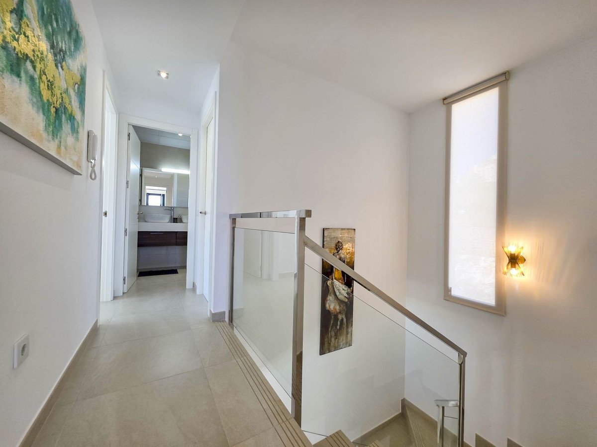 3 Bed Detached Villa in La Duquesa