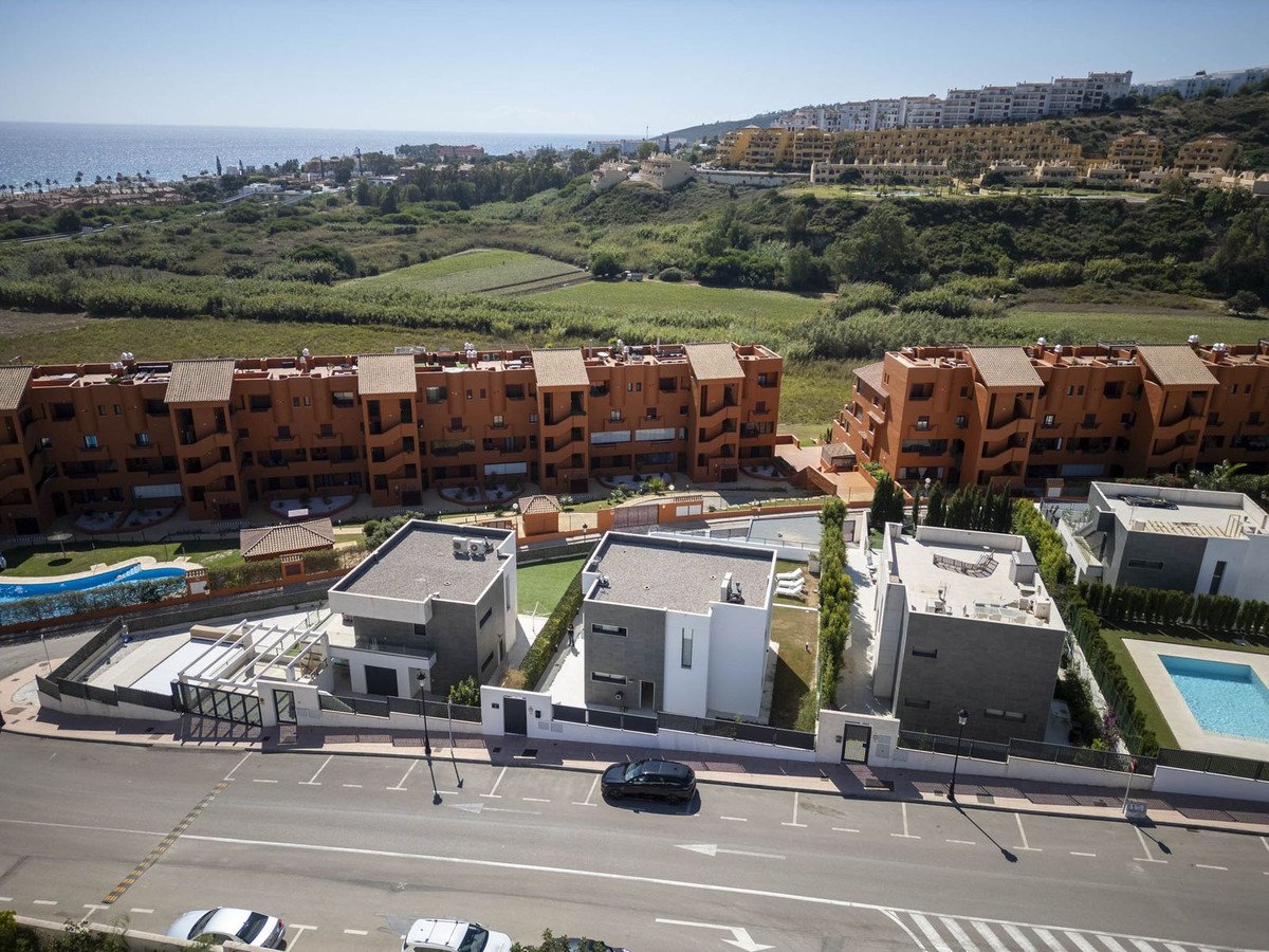 3 Bed Detached Villa in La Duquesa