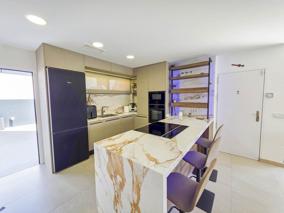 3 Bed Detached Villa in La Duquesa