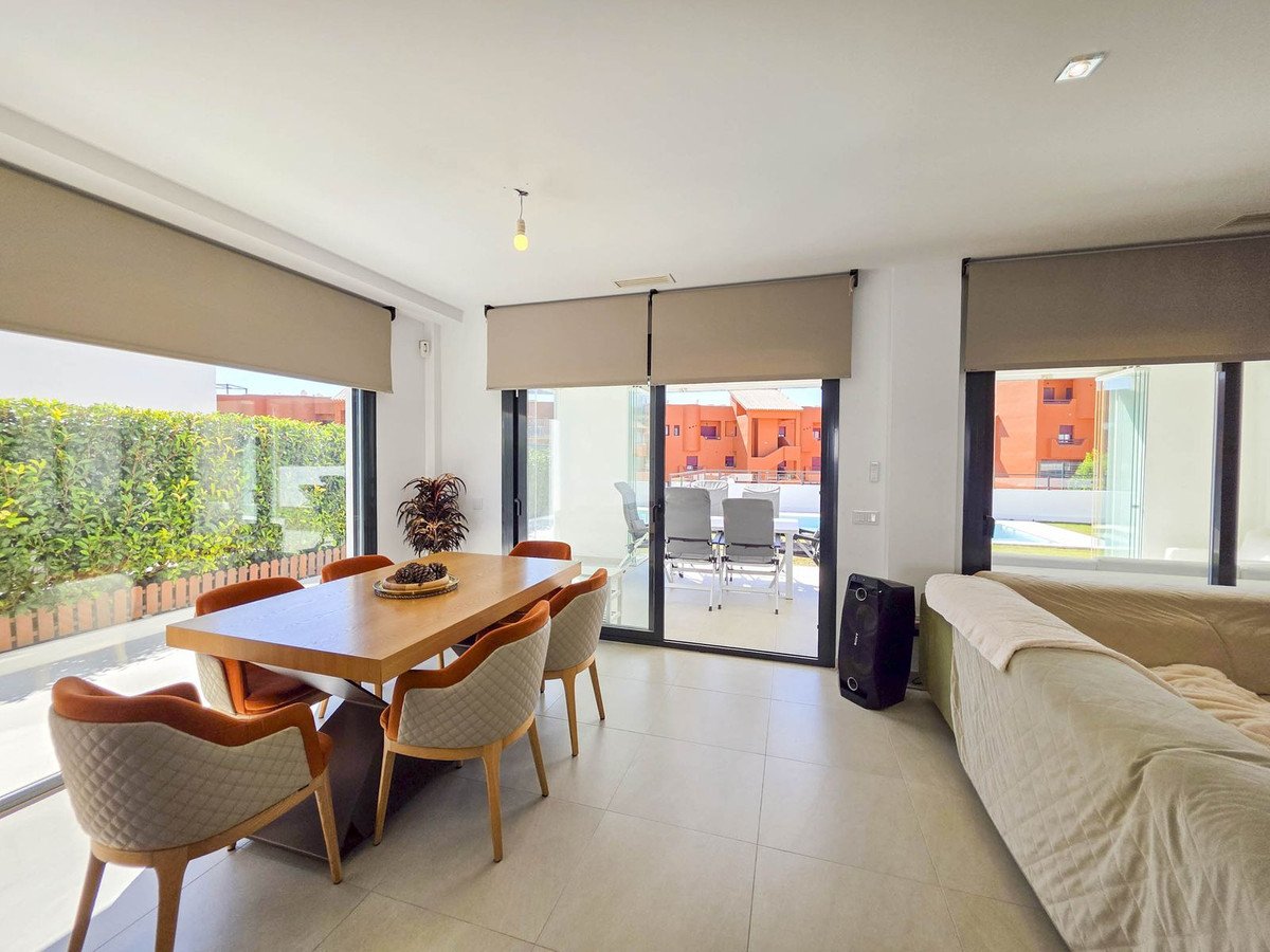 3 Bed Detached Villa in La Duquesa