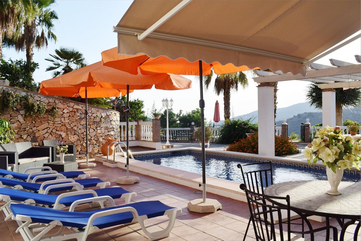 3 Bed Detached Villa in Cómpeta