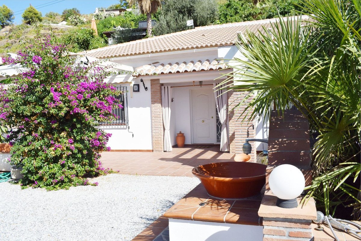 3 Bed Detached Villa in Cómpeta