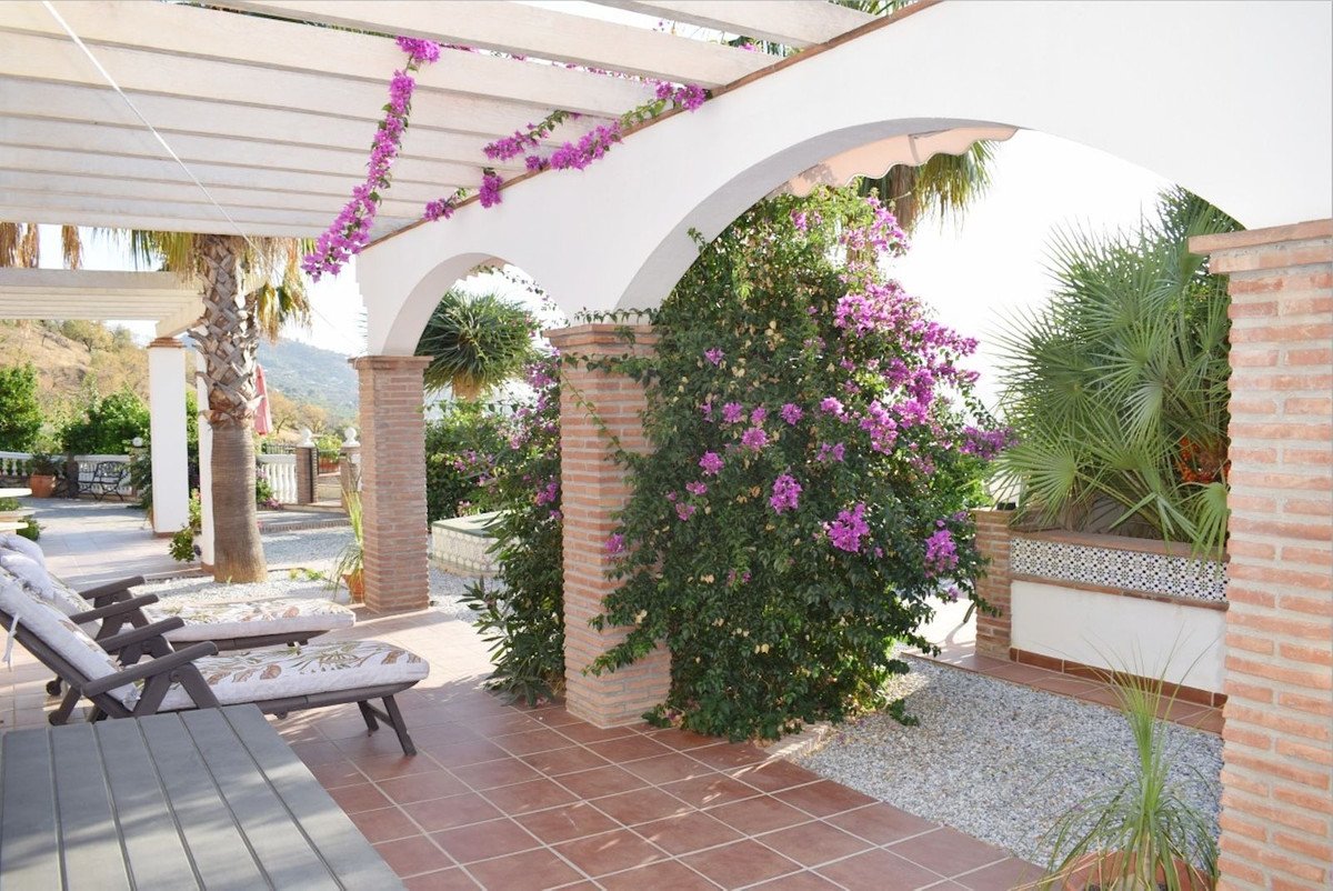 6 Bed Detached Villa in Cómpeta