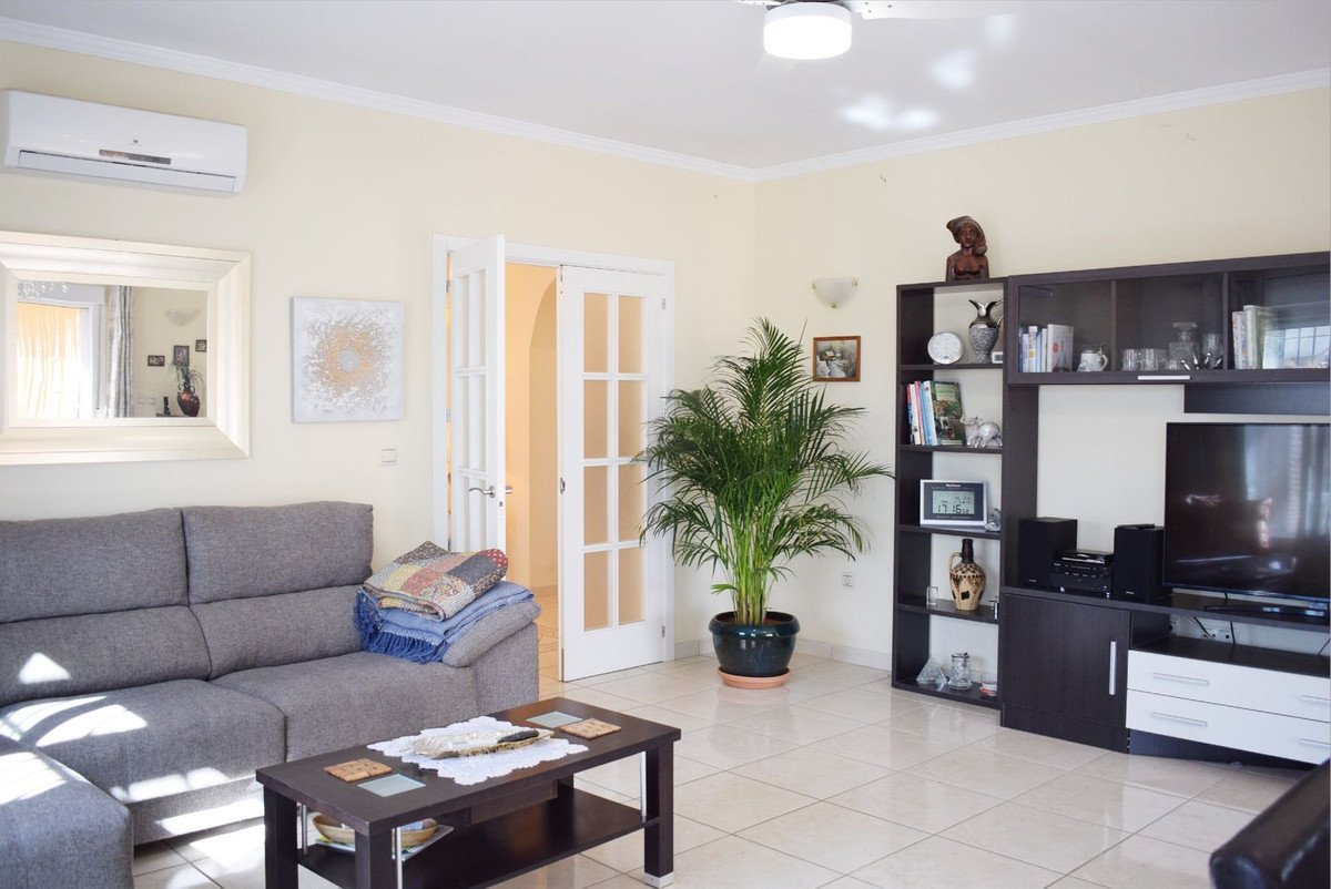 6 Bed Detached Villa in Cómpeta