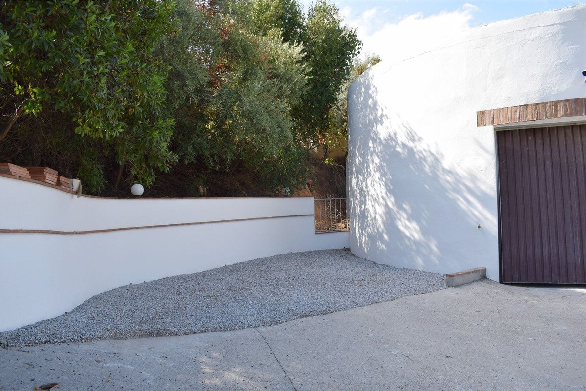6 Bed Detached Villa in Cómpeta