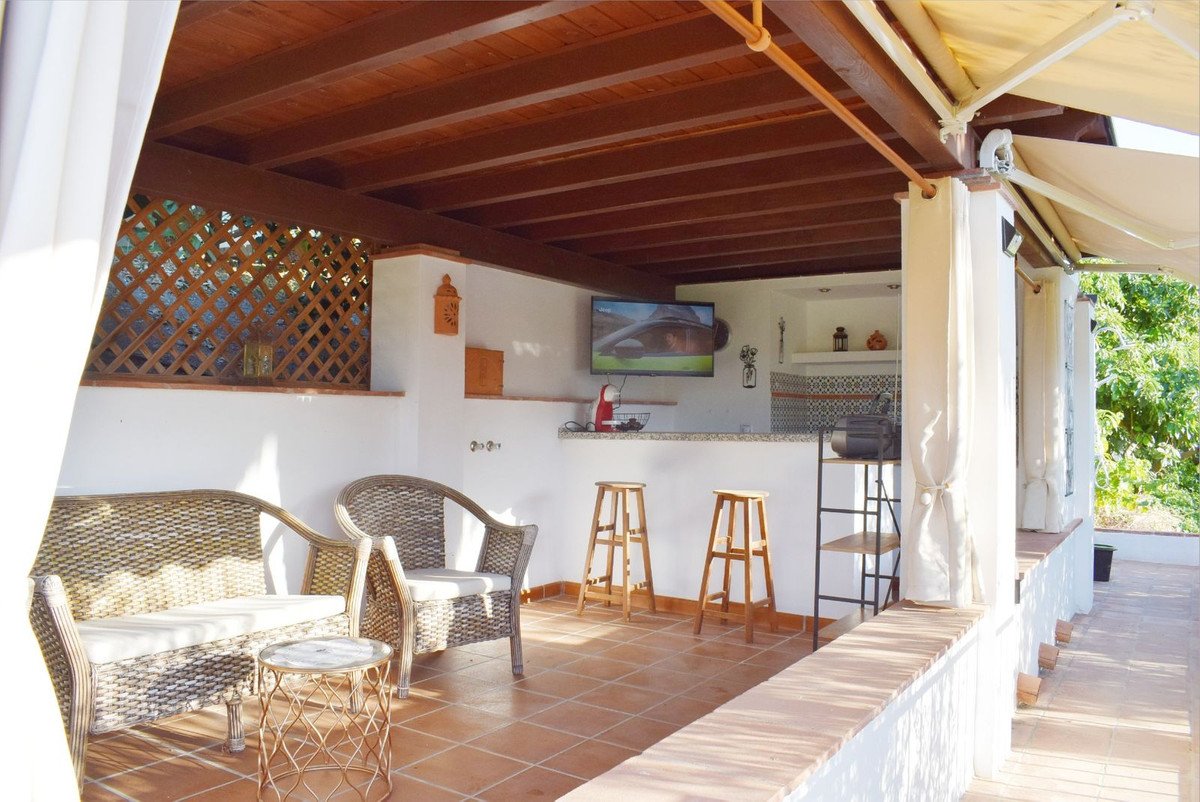 6 Bed Detached Villa in Cómpeta