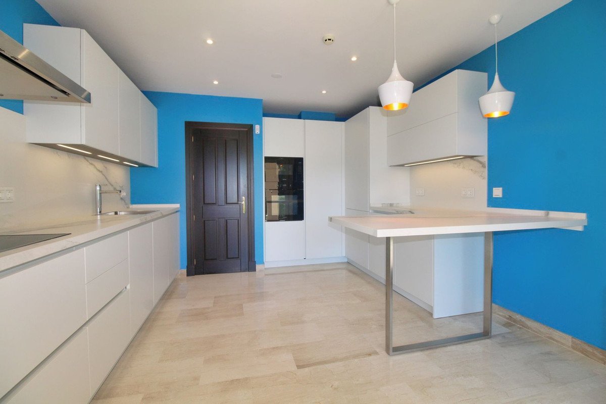 4 Bed Detached Villa in Guadalmina Alta