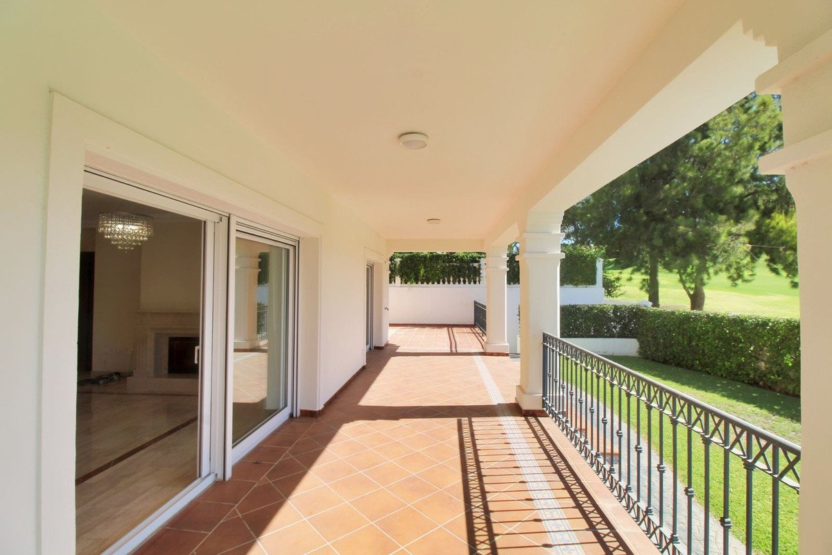 4 Bed Detached Villa in Guadalmina Alta