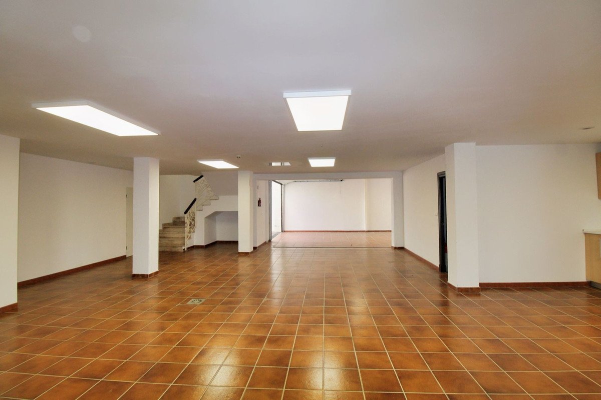 4 Bed Detached Villa in Guadalmina Alta
