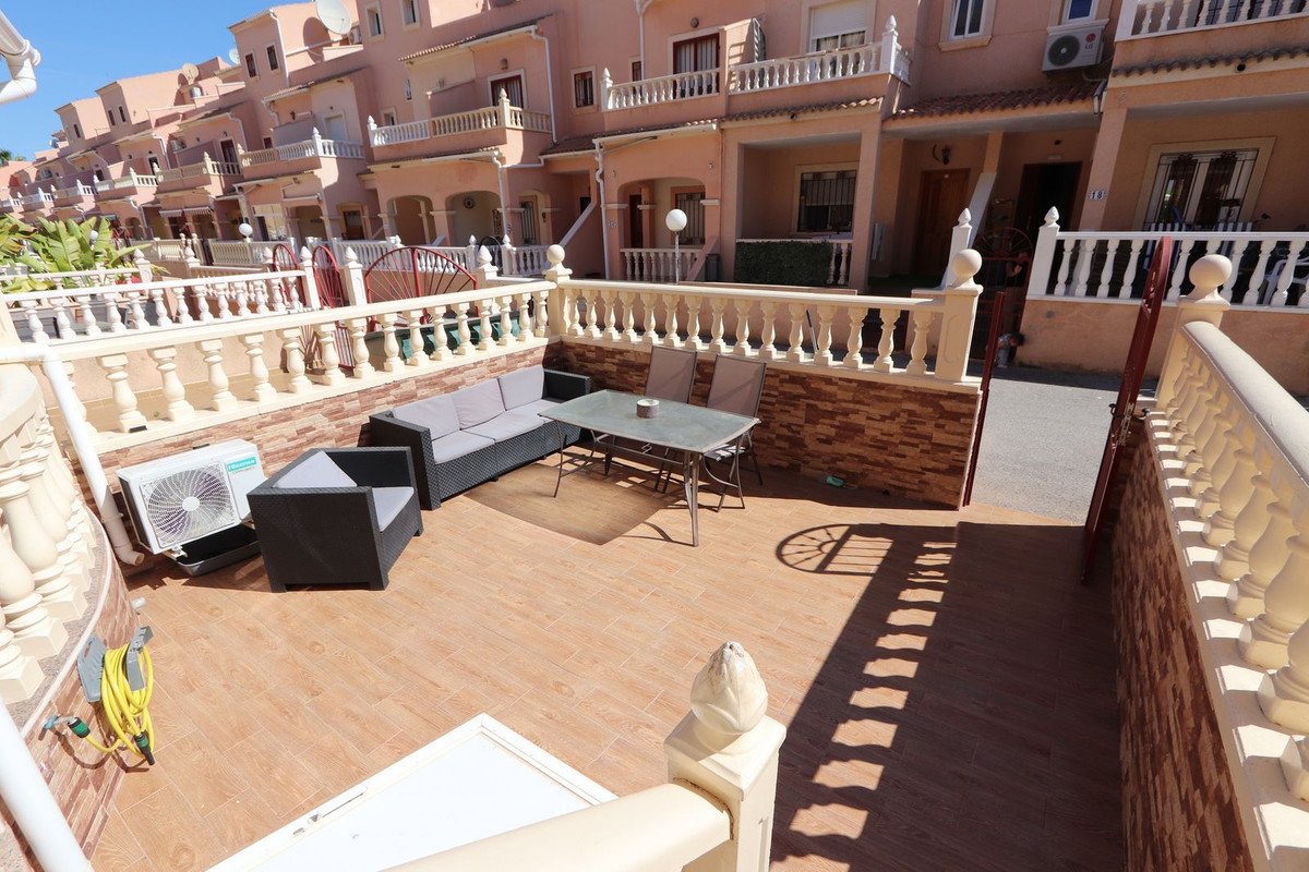 3 Bed Townhouse in Playa Flamenca