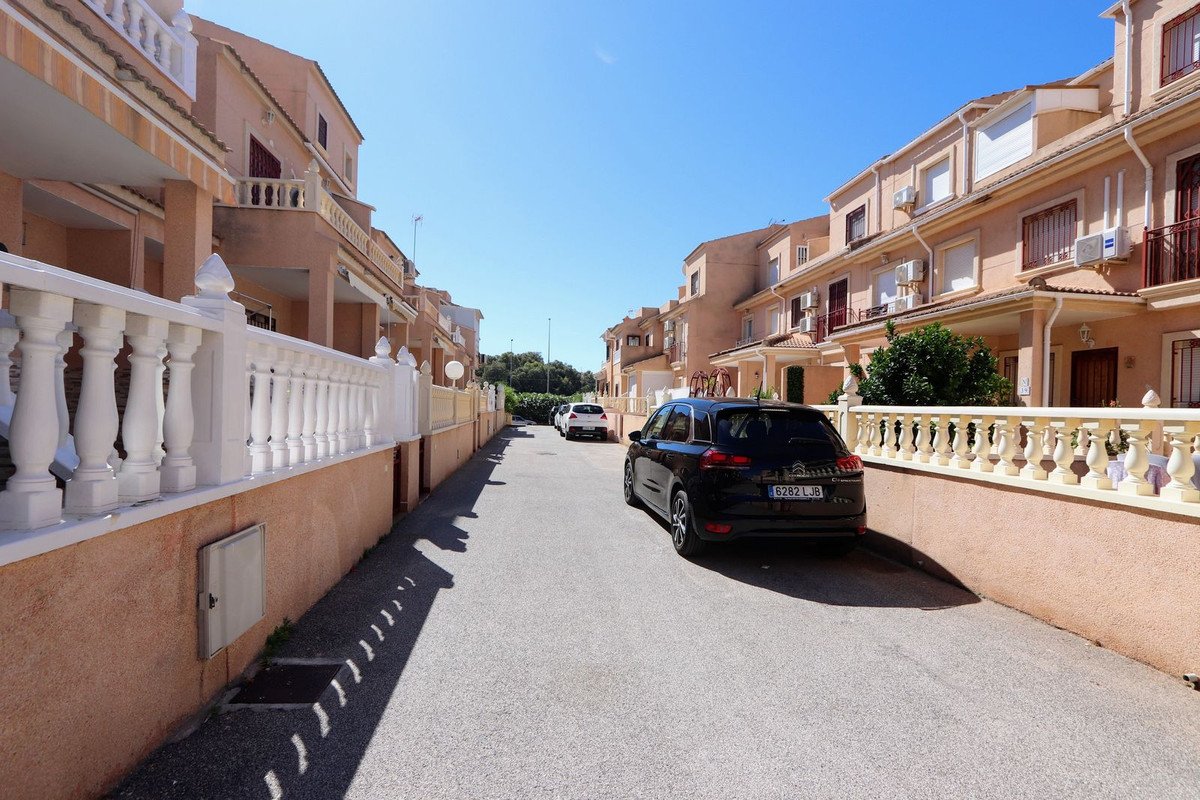 3 Bed Townhouse in Playa Flamenca